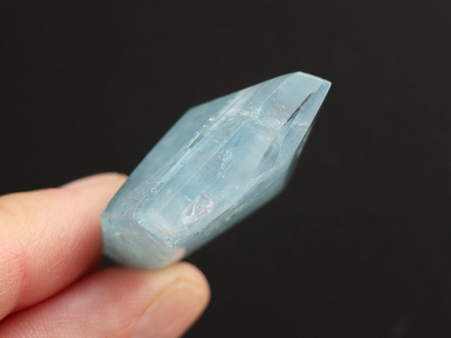 カンチェンジュンガ産レインボーアクアマリン ルース PN:AQ-14
