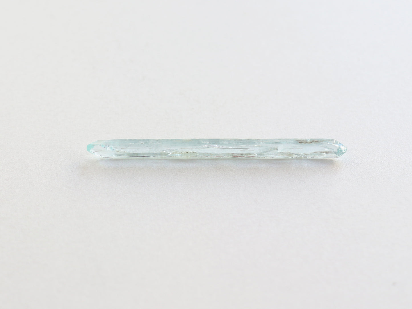 カンチェンジュンガ産アクアマリン 原石 PN:AQ-40