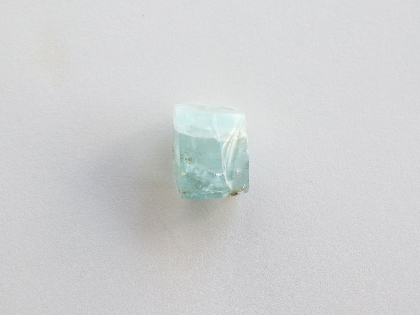 カンチェンジュンガ産レインボーアクアマリン ルース PN:AQ-5