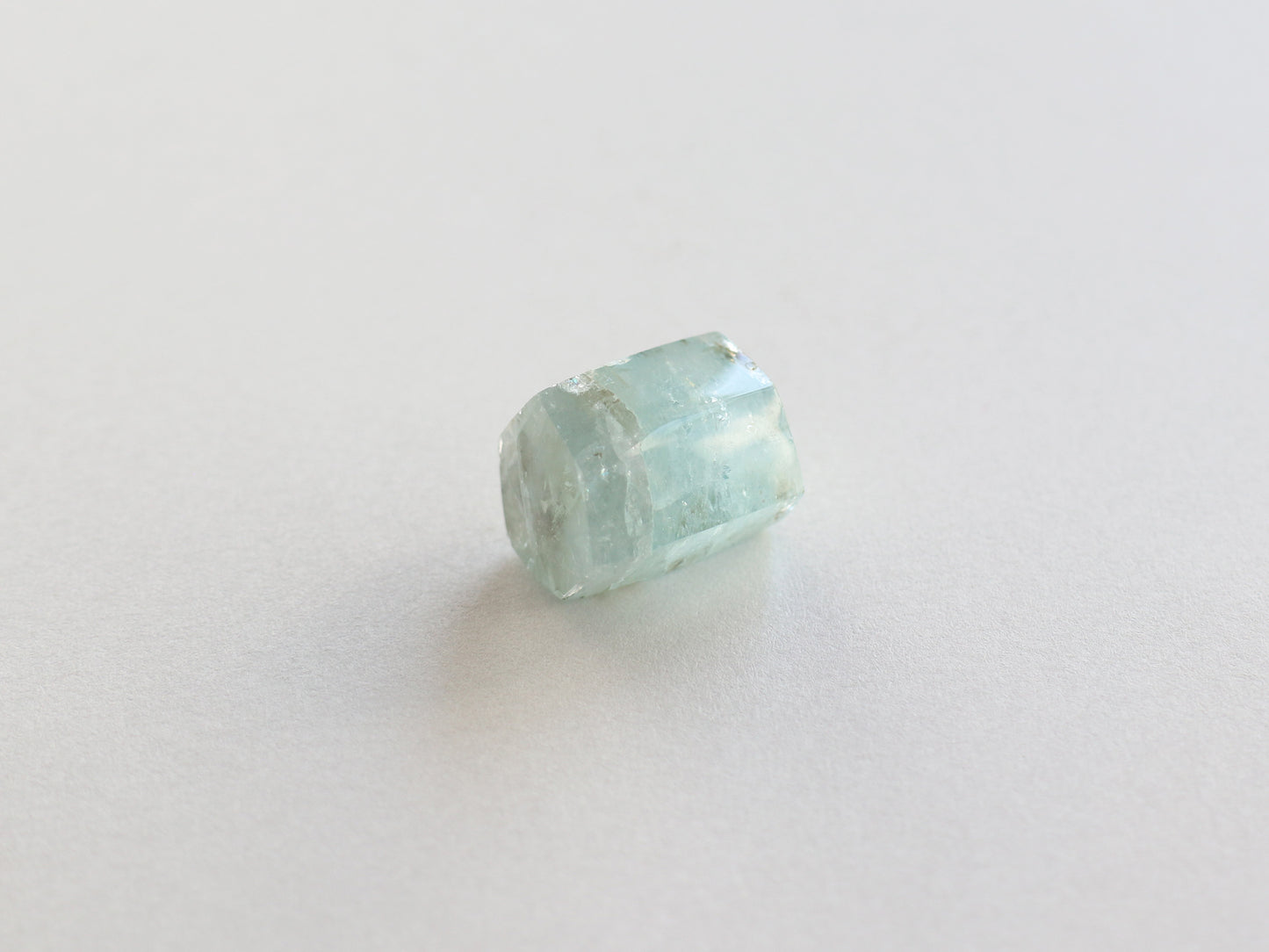 カンチェンジュンガ産レインボーアクアマリン ルース PN:AQ-5