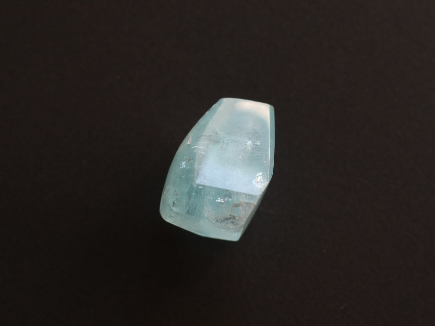 カンチェンジュンガ産レインボーアクアマリン ルース PN:AQ-7