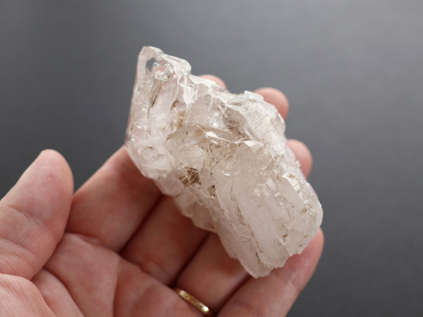 ガネーシュヒマール産ヒマラヤ水晶エレスチャル、セプター原石PN:GG-121