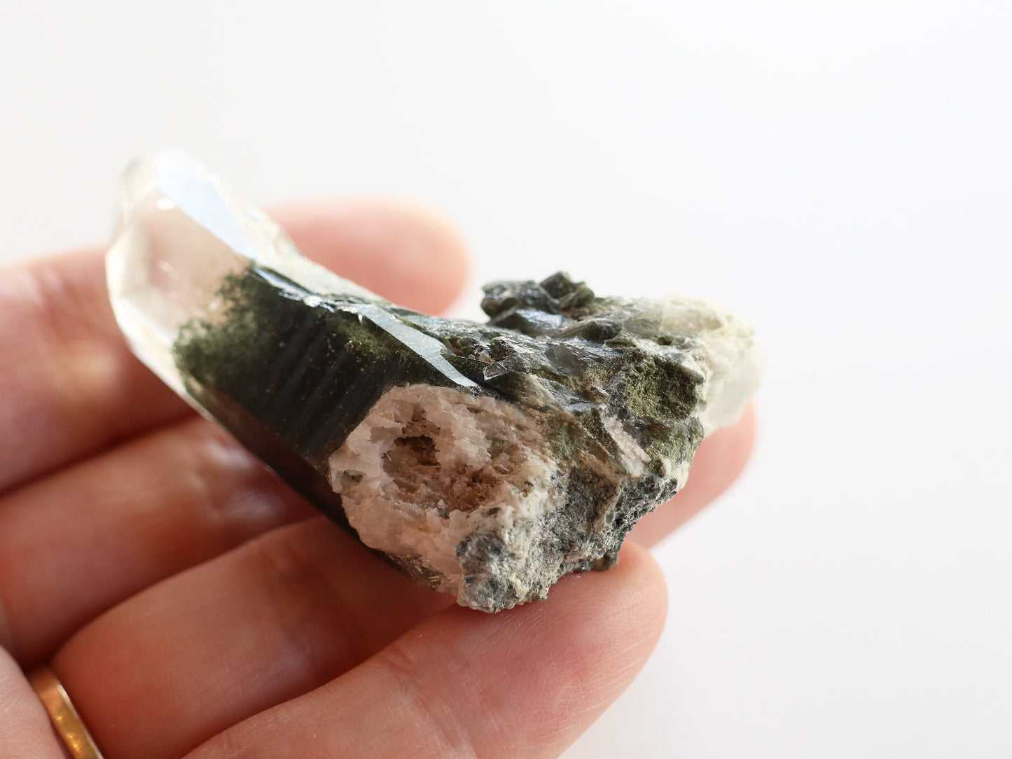 ガネーシュヒマール産ヒマラヤ水晶ガーデンクォーツ、クロライト原石PN:GG-439
