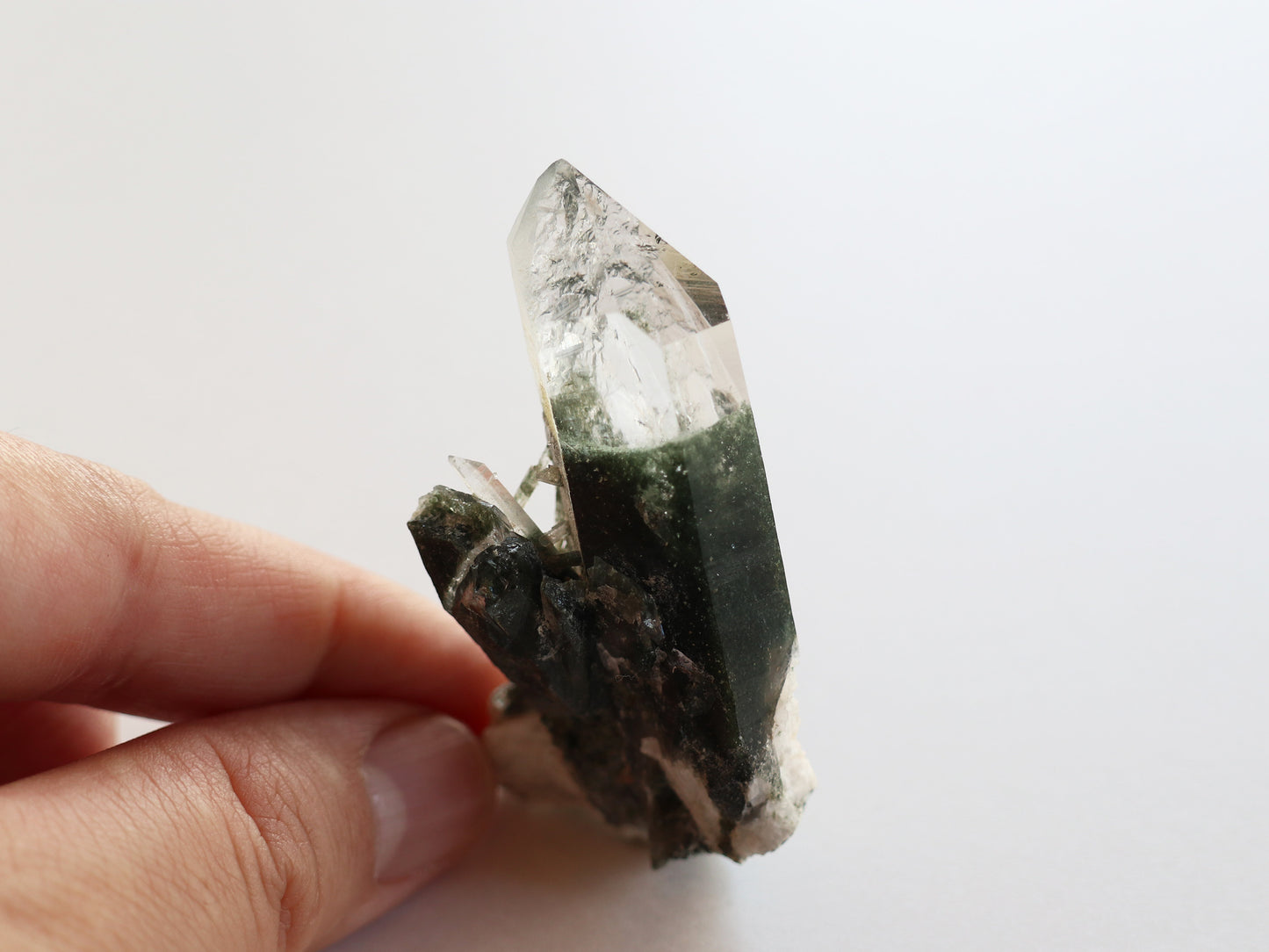 ガネーシュヒマール産ヒマラヤ水晶ガーデンクォーツ、クロライト原石PN:GG-439