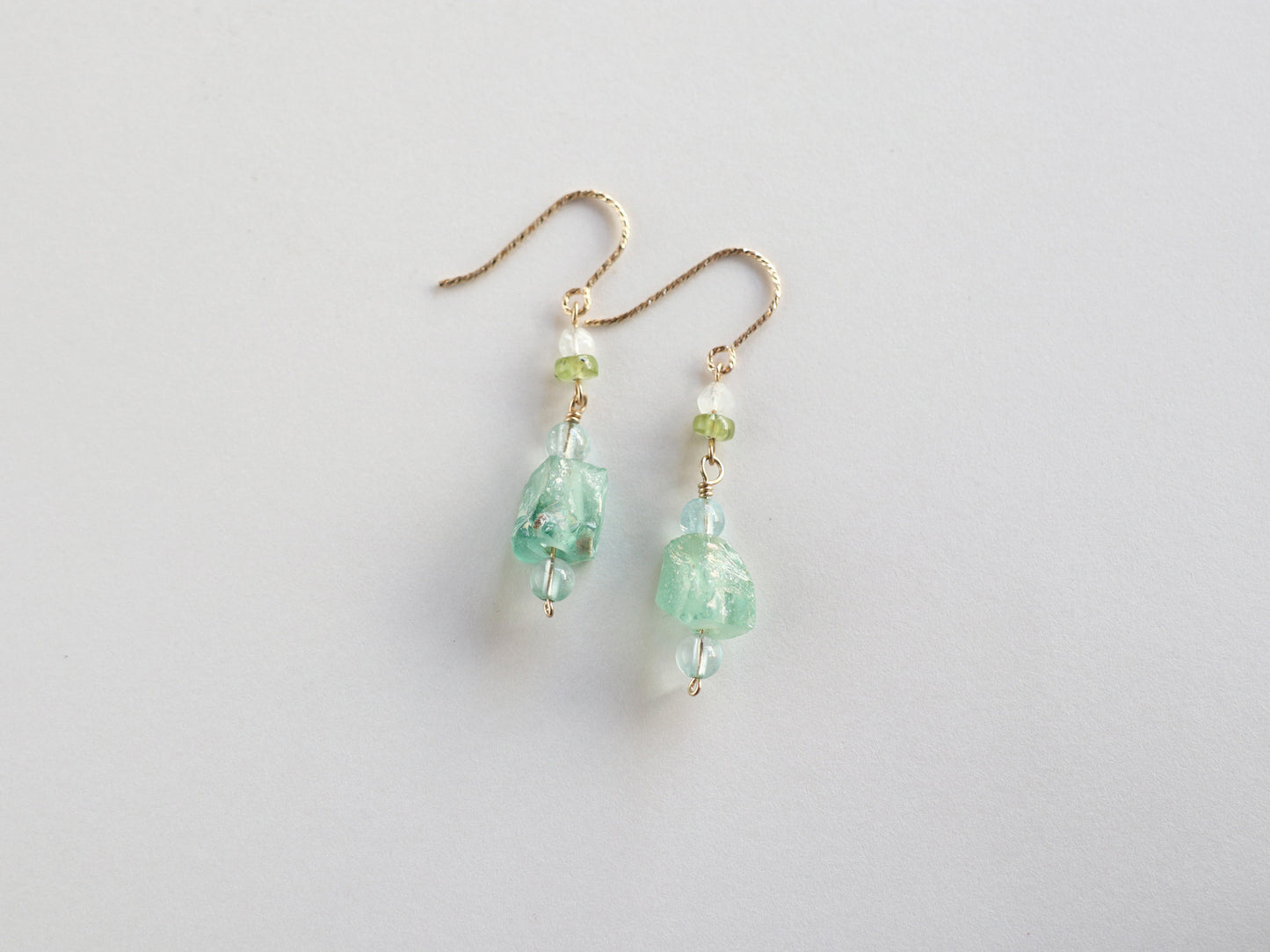 ◆ItoMe Stone◆14KGFピアス、ローマンビーズ、アクアマリンPN:IPS-200
