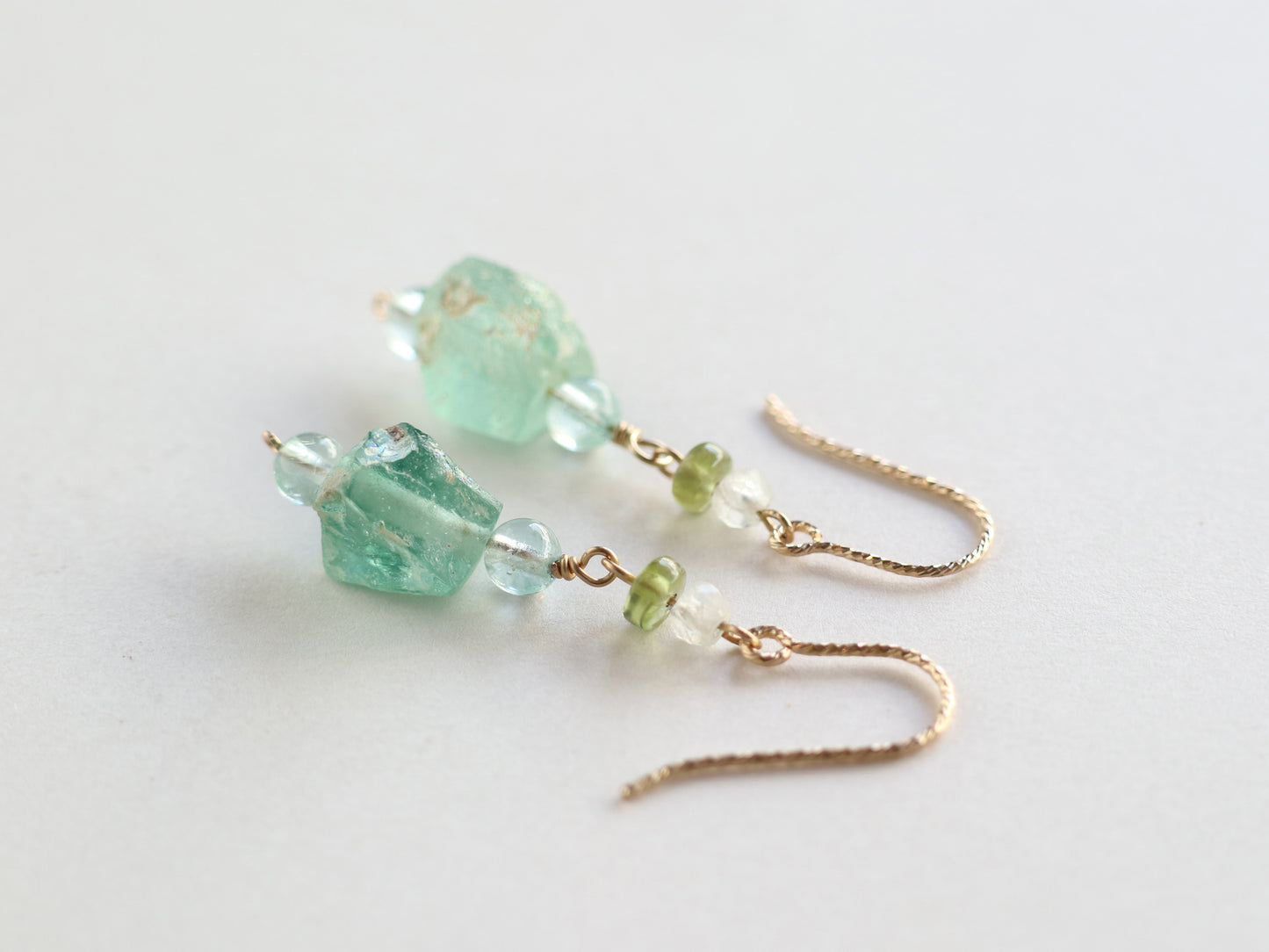 ◆ItoMe Stone◆14KGFピアス、ローマンビーズ、アクアマリンPN:IPS-200