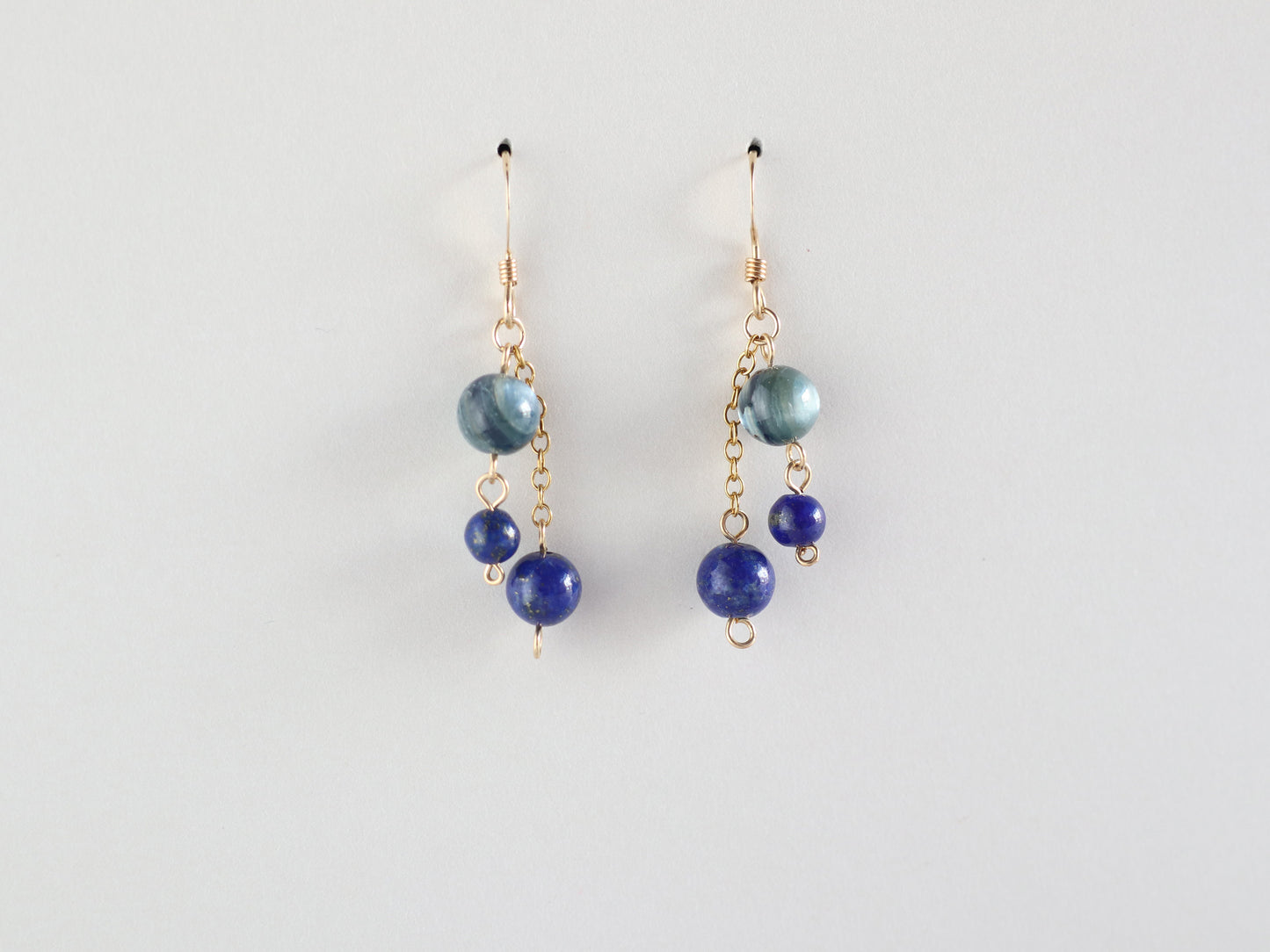 ◆ItoMe Stone◆ピアス*ラピスラズリ、カイヤナイトのチェーンピアス PN:IPS-233