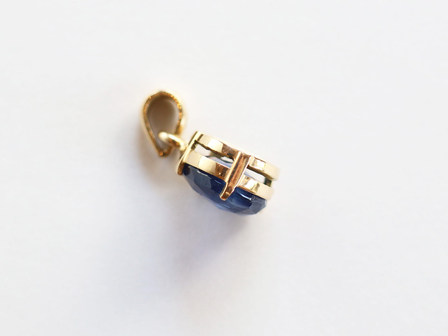 18K ジャジャルコット産カイヤナイト ペンダントトップ PN:STP-146