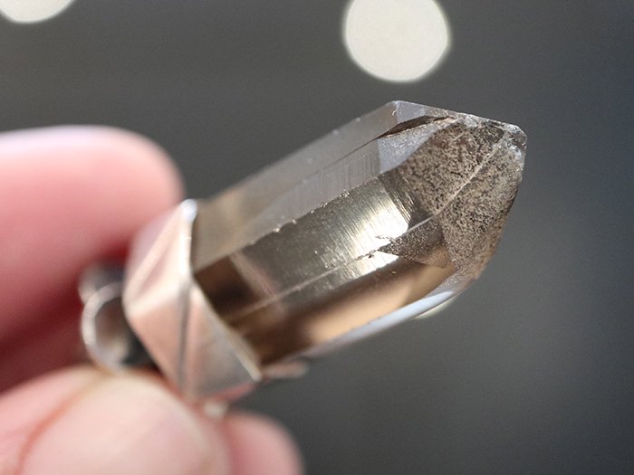 ガウリシャンカール産スモーキー水晶ペンダントトップGUR06