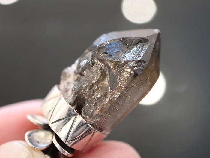 ガウリシャンカール産スモーキー水晶ペンダントトップPN:GUR-07