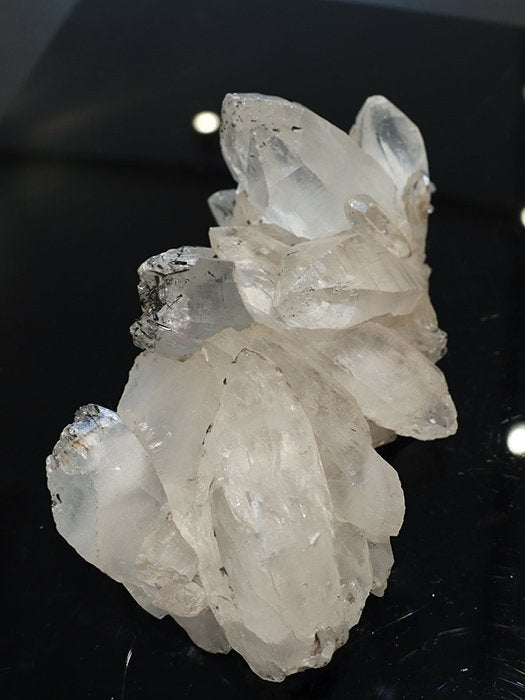 ガネーシュヒマール産ヒマラヤ水晶トルマリンルチル付きクラスター原石PN:GG-107