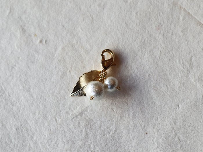 送料無料*マスクアクセサリー、色々チャーム、コットンパール&リーフ◆ItoMe Stone◆