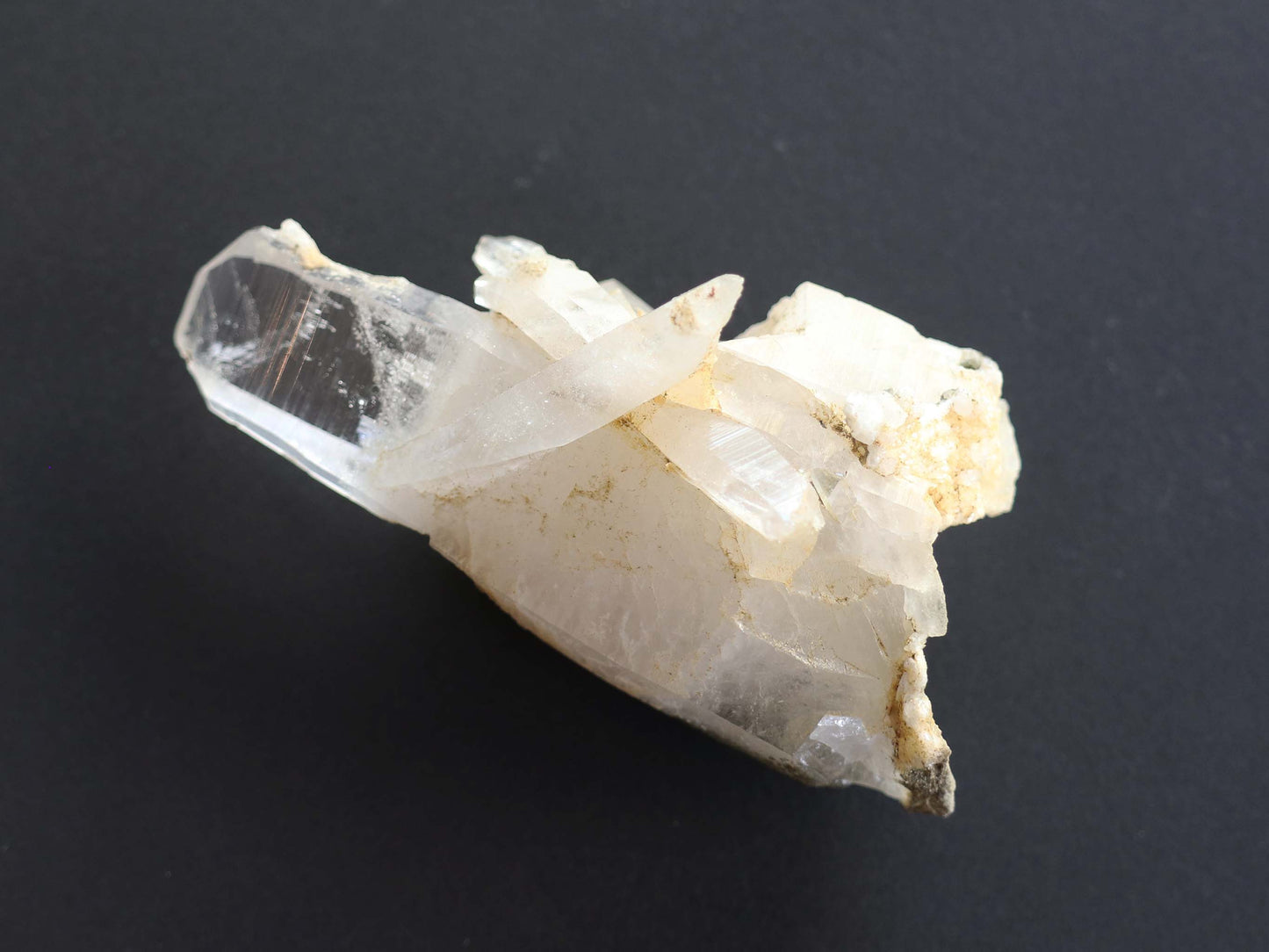クロライト、タビュラー、ガネーシュヒマール産 ヒマラヤ水晶原石PN:GG-020