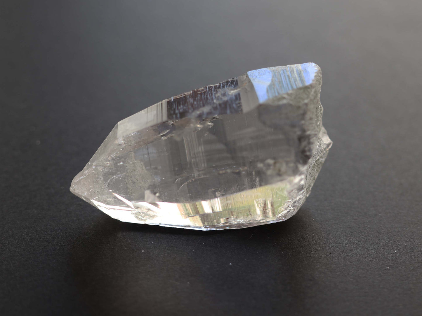 ガネーシュヒマール産ヒマラヤ水晶ストゥーパ原石PN:GG-391