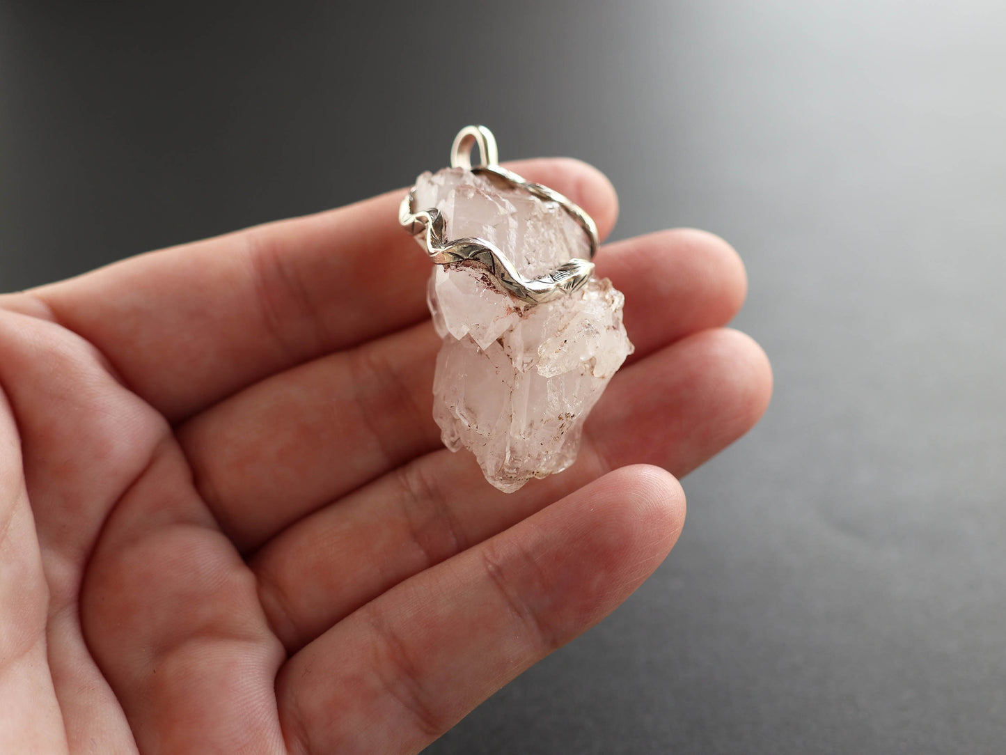 (ナーガデザイン)ヒマラヤガネーシュヒマール産原石アメジストタイプエレスチャル水晶ペンダントトップPN:HCS-S04