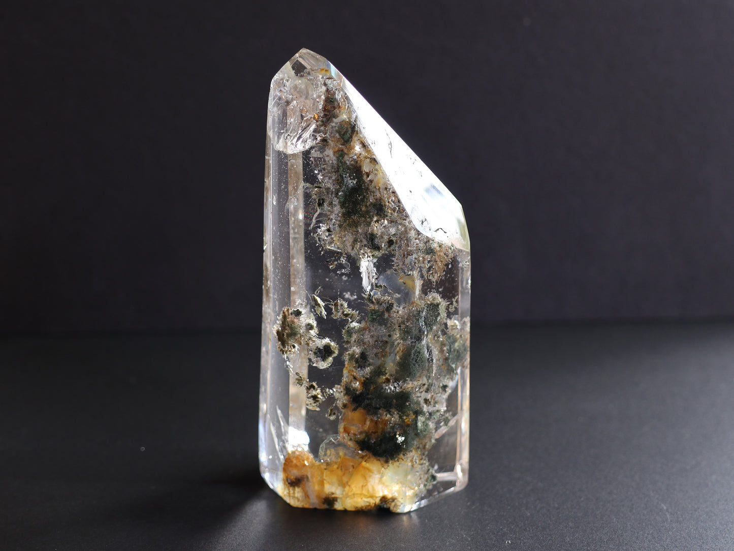 ガネーシュヒマール産 ヒマラヤ 水晶 クロライト カット水晶