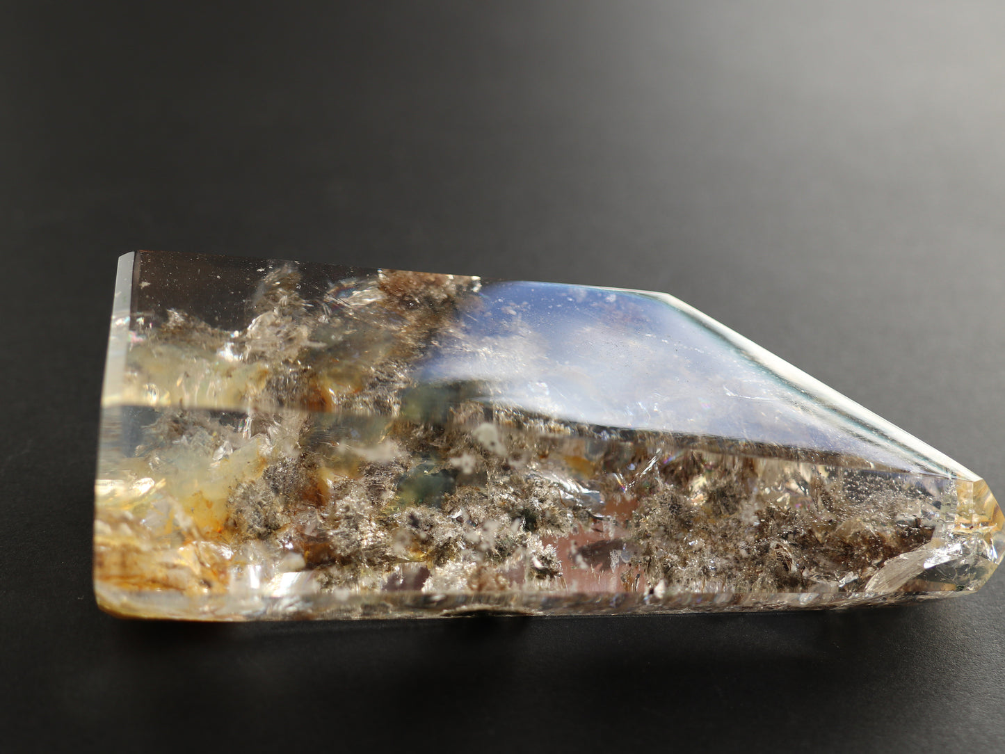 ガネーシュヒマール産 ヒマラヤ 水晶 クロライト カット水晶