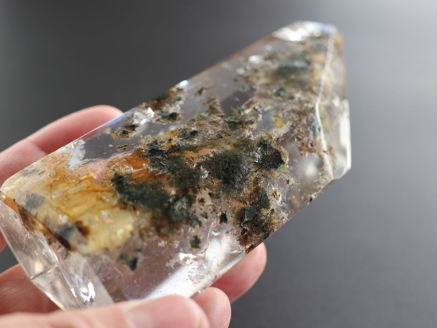 ガネーシュヒマール産 ヒマラヤ 水晶 クロライト カット水晶