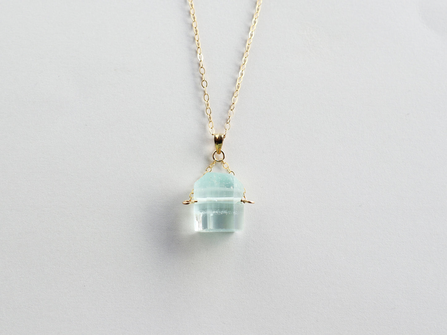 ◆ItoMe Stone◆カンチェンジュンガ産アクアマリン 14KGFペンダントPN:INE47