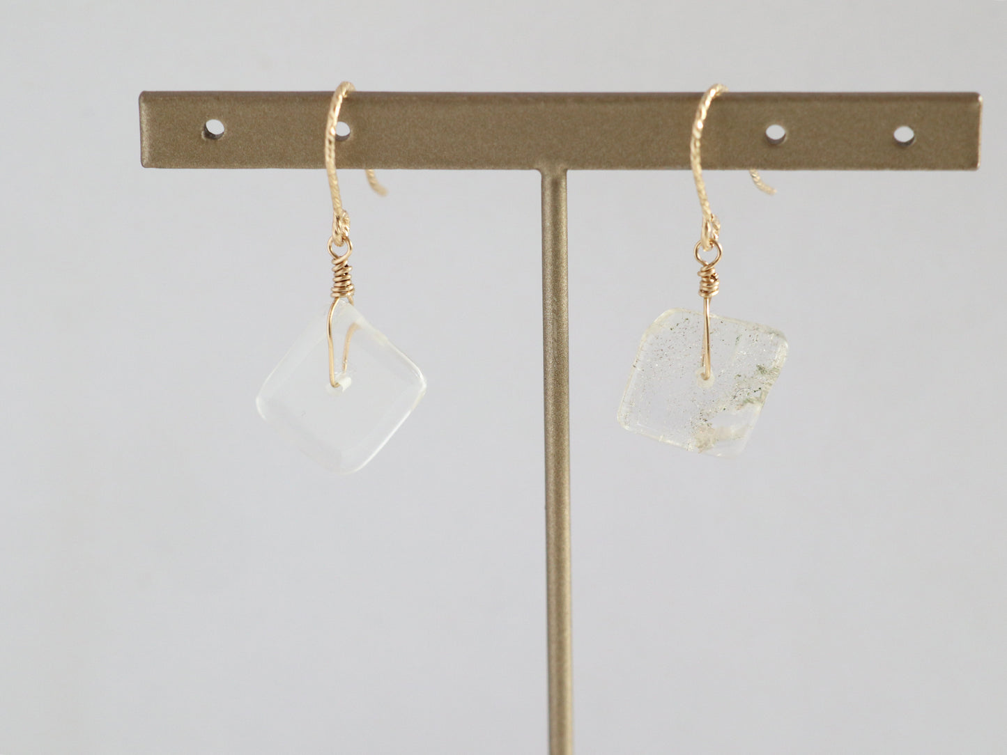 ◆ItoMe Stone◆ピアス*ガネーシュヒマール産ヒマラヤ水晶ファントム PN:IPS-132