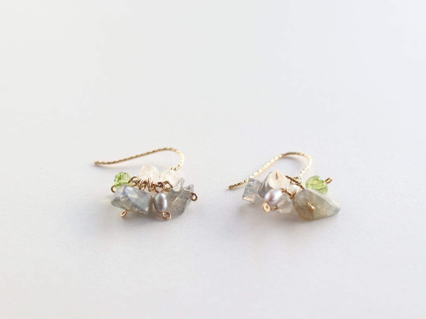 ◆ItoMe Stone◆ピアス*ラブラドライト、ペリドット、レインボームーンストーン PN:IPS-150