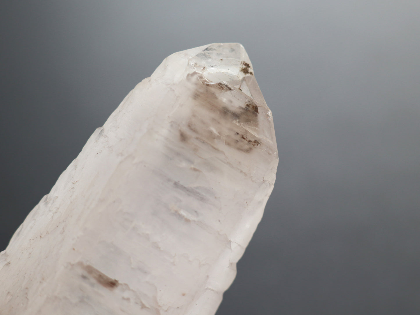 ウィンドウクリスタル、セプター、ガネーシュヒマール産ヒマラヤ水晶原石PN:GG-123