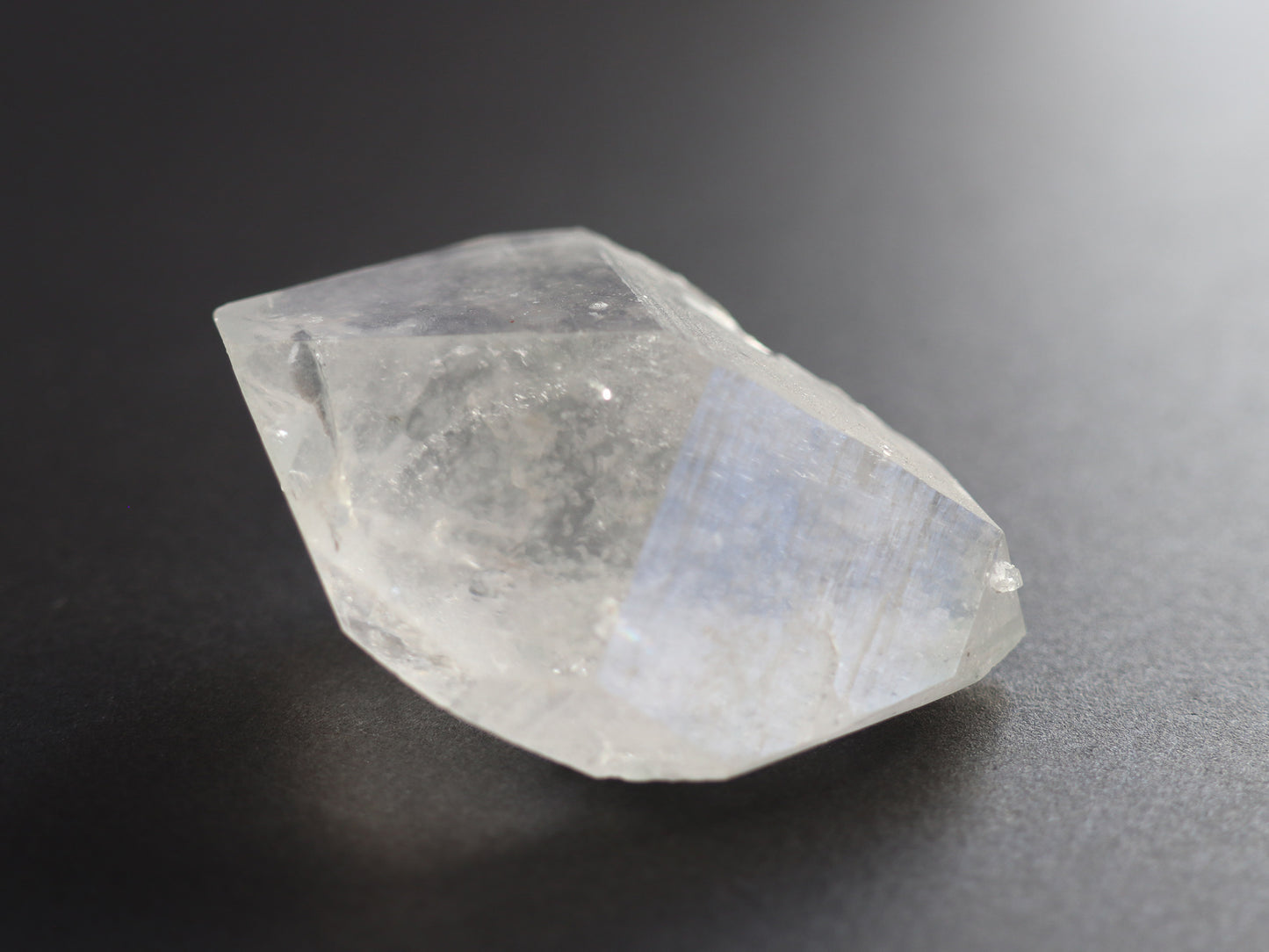 ガネーシュヒマール産ヒマラヤ水晶ダブルポイント、レインボー原石PN:GG-347