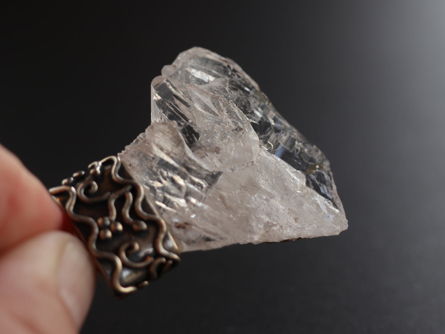 ガネーシュヒマール産ヒマラヤ水晶原石  タビュラーシルバーペンダントPN:HCS-263