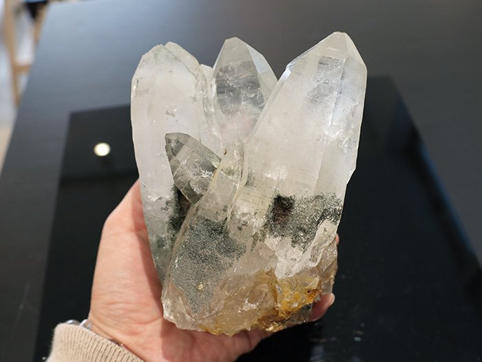 ガネーシュヒマール産クロライトブリッジ水晶