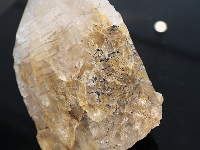 ガネーシュヒマール産バーコードゴールデンルチル水晶
