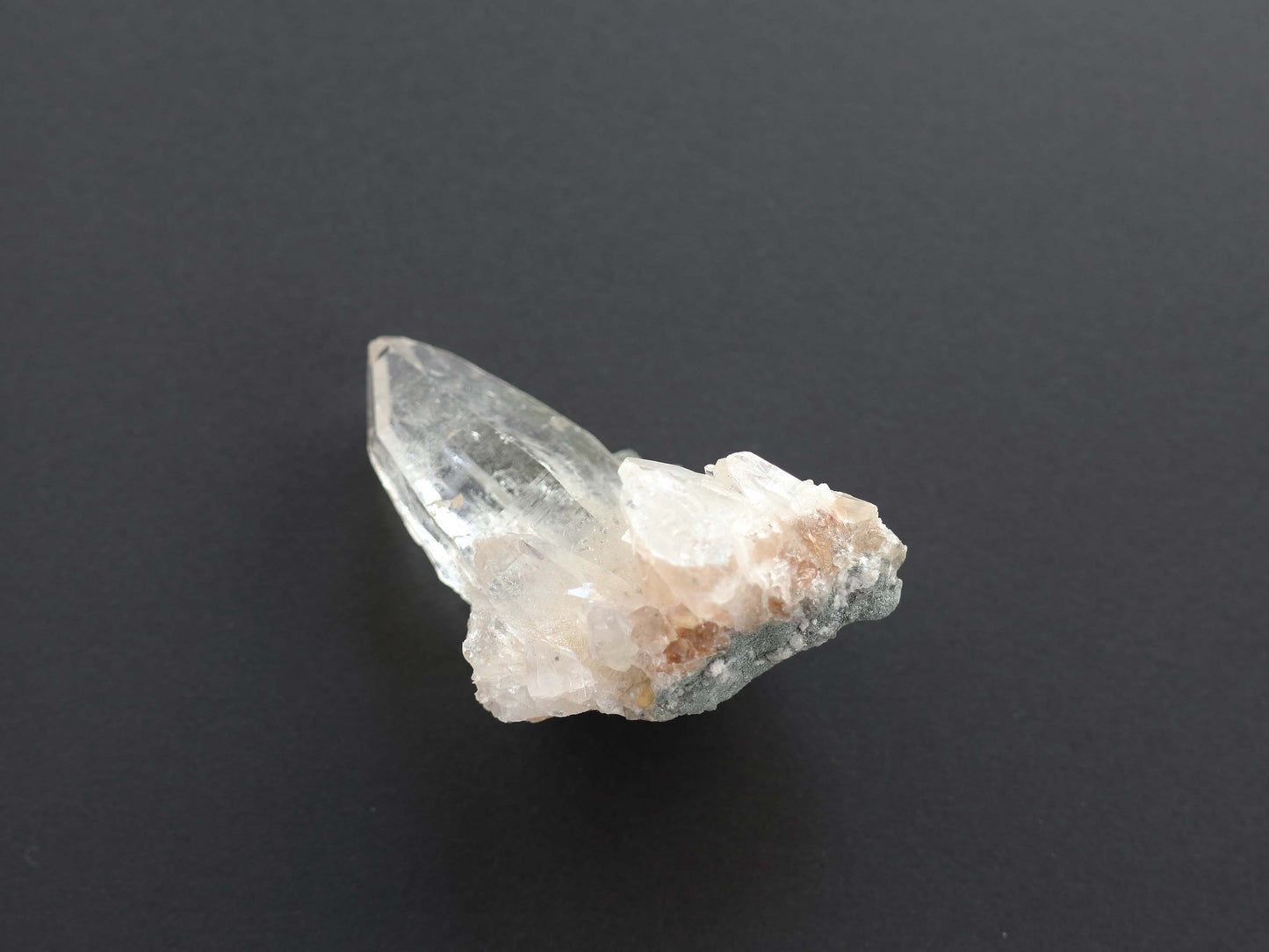 クロライト、ガネーシュヒマール産ヒマラヤ水晶PN:GG-376