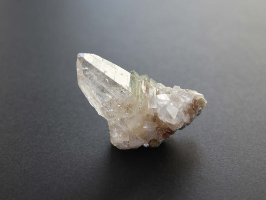 クロライト、ガネーシュヒマール産ヒマラヤ水晶PN:GG-376