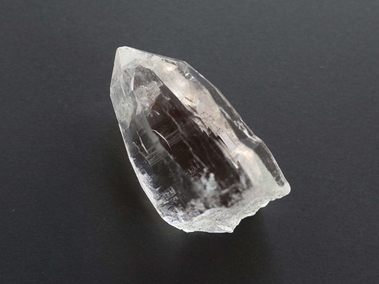 ストゥーパ、ガネーシュヒマール産ヒマラヤ水晶PN:GG-391