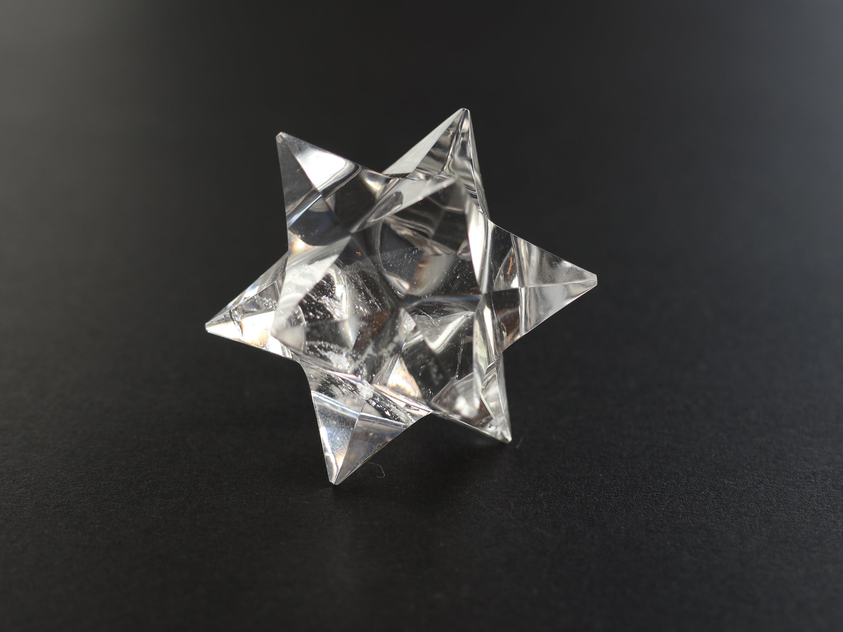 ガネーシュヒマール産 ヒマラヤ 水晶 アステロイド 小星型十二面体